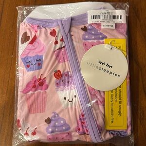 Little Sleepies, Cupcake Kisses Zippy, 6 to 12 months